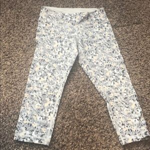 Lululemon wunder under crops. Fleur silver spoon 6